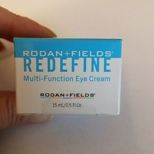 Redefine Multifunctional eye cream